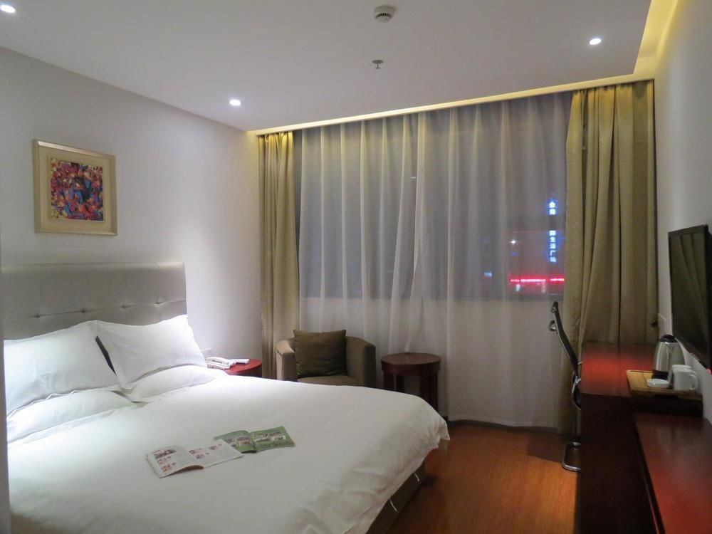 Yiting Si Ji Hotel Nantong Gongnong North Road מראה חיצוני תמונה